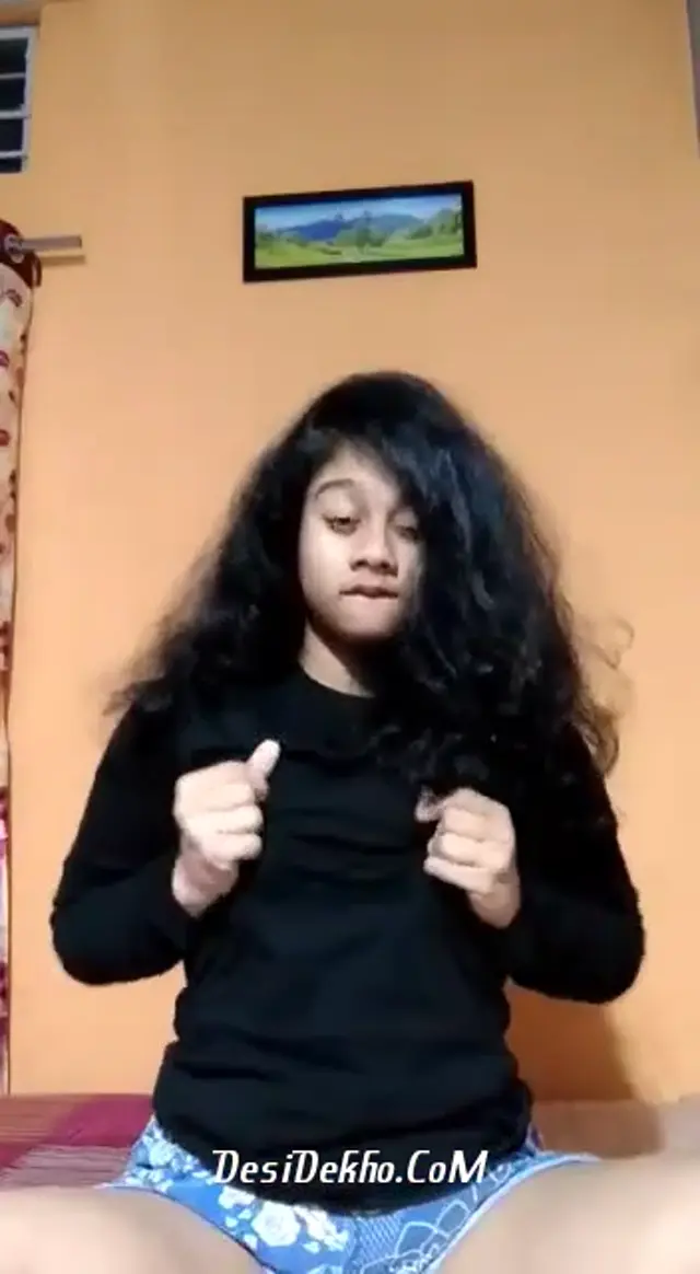 Desi Cute Ladki Ne Camera on Karke apna nude banaya bade boobs k saath