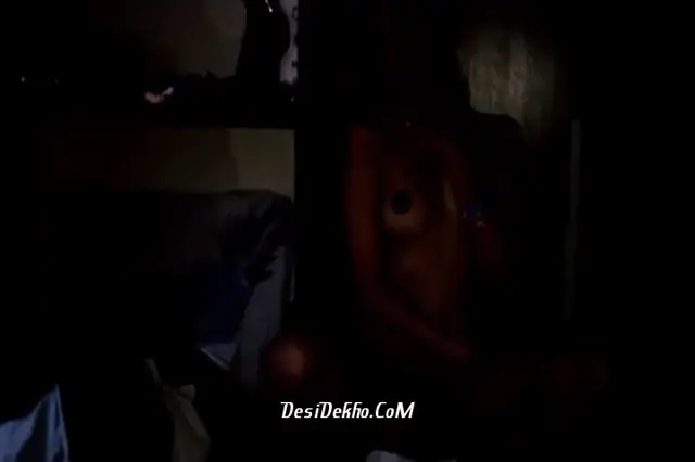 Sexy Cute Nri Ladki ne Lund chus k thook lagake chudai ki andhere kamre mai