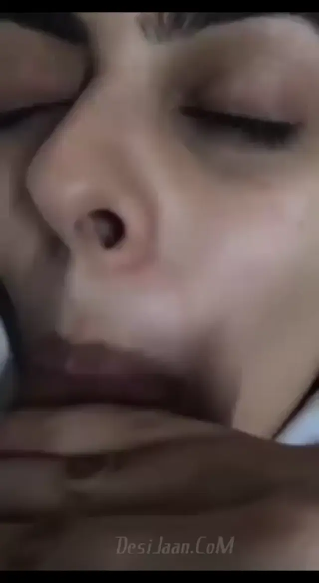 Sexy Slim Horny girlfriend giving blowjob all clips viral xxx